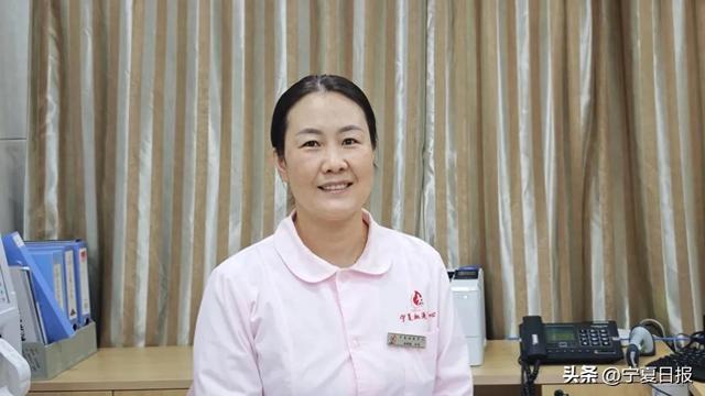 对该男子实, 经迅速检查