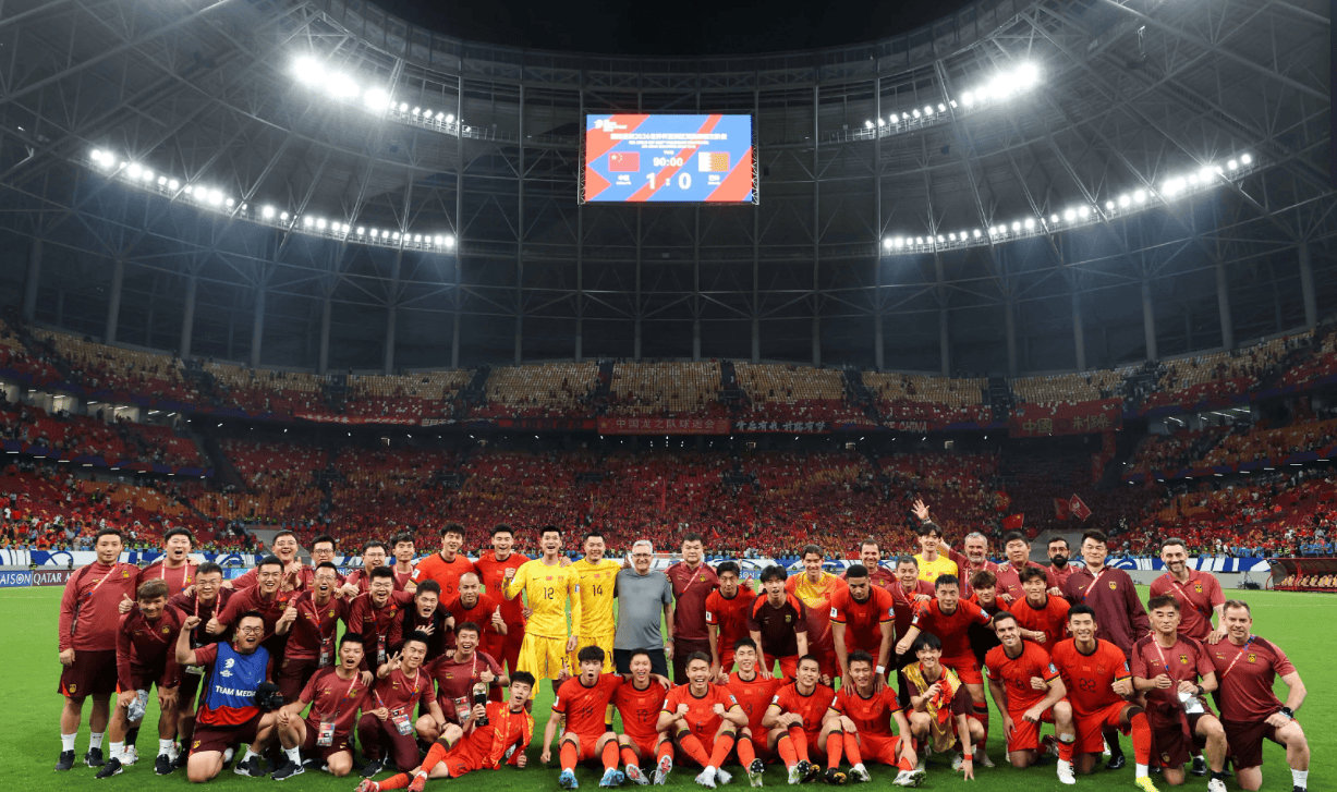 的足协专家, 包括给技术 的足协专家, 包括给技术