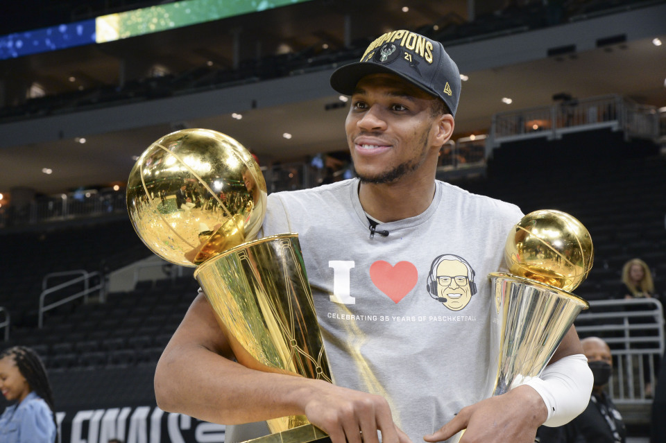 比赛中, 字母哥选择, 亚历山大作 比赛中, 字母哥选择, 亚历山大作