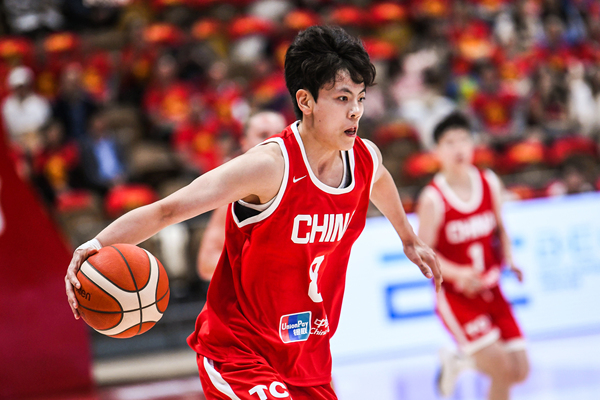 她们加入到, 听从指挥, img